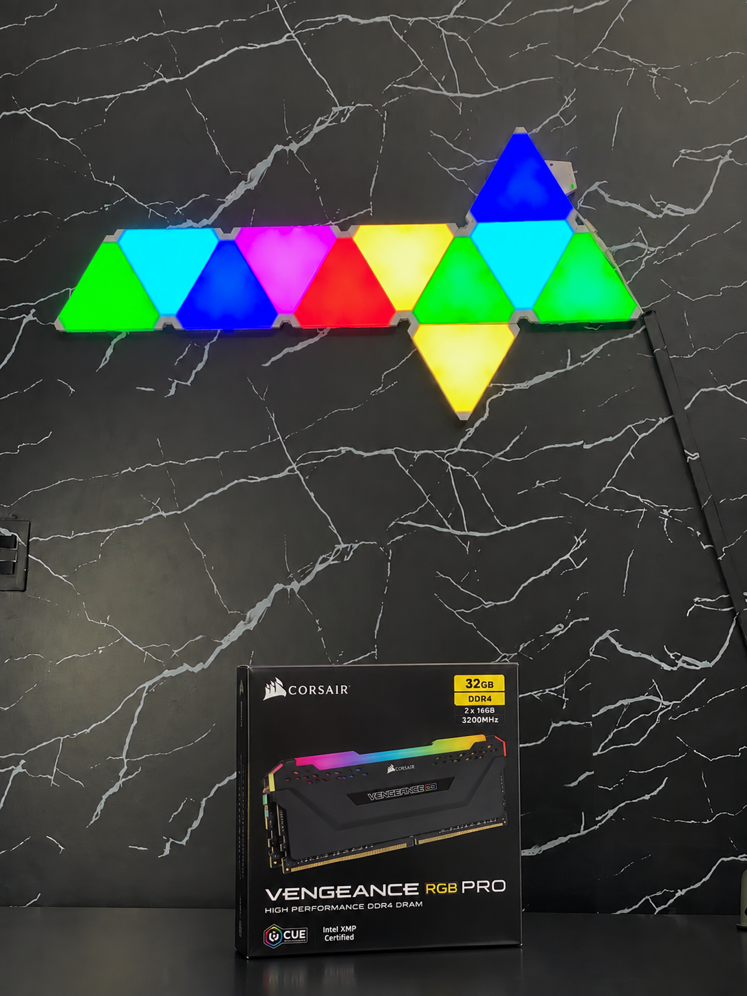 CORSAIR VENGEANCE RGB PRO 32GB DDR4 RAM
